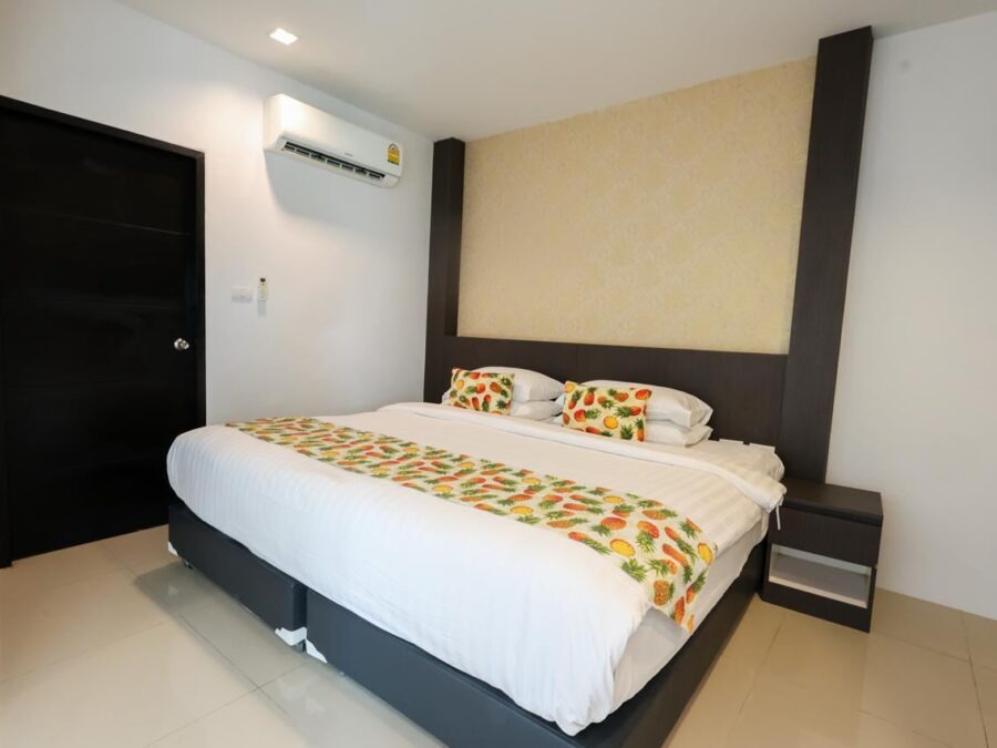 Patong Bay Hill Entertainment