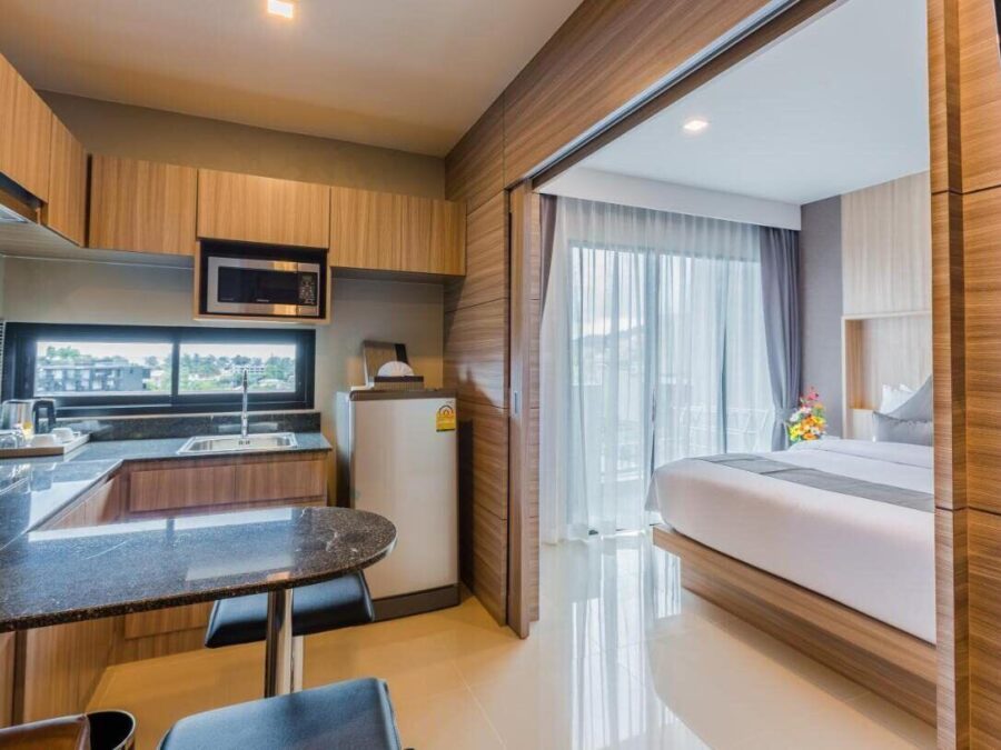Patong Bay Residence — Grand Deluxe Family Room